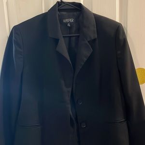 Kasper Black Blazer, barely worn, two working buttons and pockets, size 12